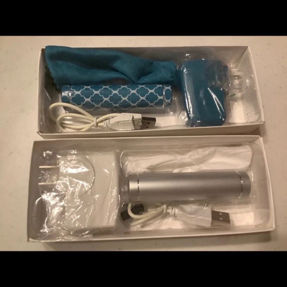NEW POWERNOW! Portable Device & Phone Chargers with gift boxes